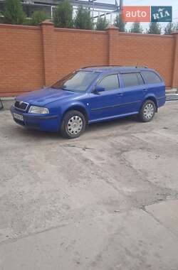 Універсал Skoda Octavia 2004 в Сумах