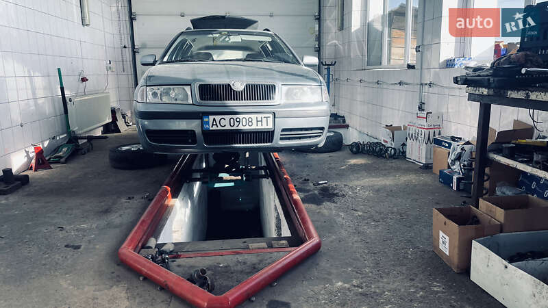 Универсал Skoda Octavia 2003 в Луцке