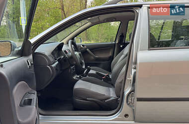 Универсал Skoda Octavia 2003 в 