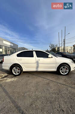 Универсал Skoda Octavia 2010 в 