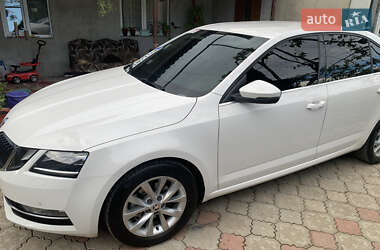 Лифтбек Skoda Octavia 2018 в 