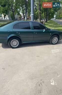 Лифтбек Skoda Octavia 2006 в 