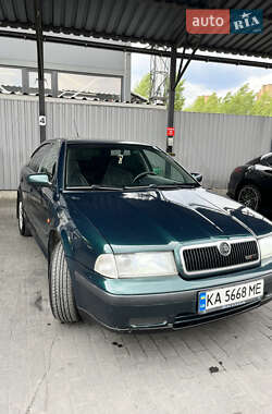 Лифтбек Skoda Octavia 1999 в Киеве