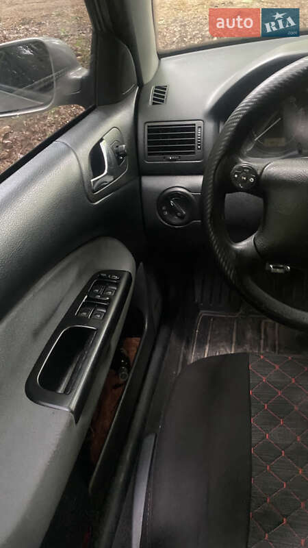 Ліфтбек Skoda Octavia 2006 в Черкасах
