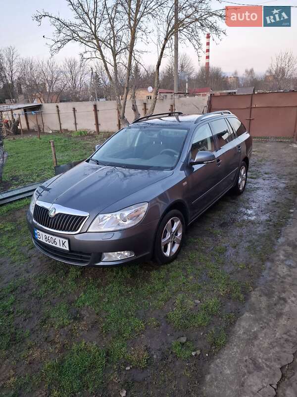 Універсал Skoda Octavia 2011 в Лубнах