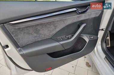 Ліфтбек Skoda Octavia 2021 в 