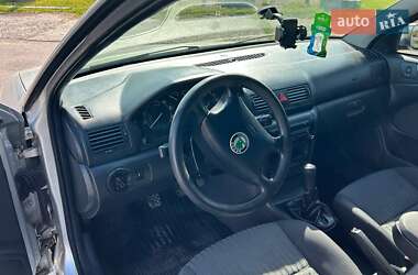 Ліфтбек Skoda Octavia 2002 в 