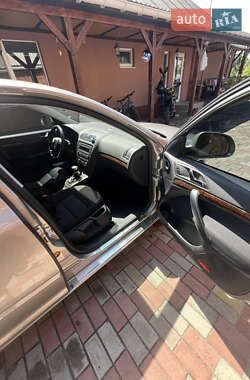 Лифтбек Skoda Octavia 2012 в 