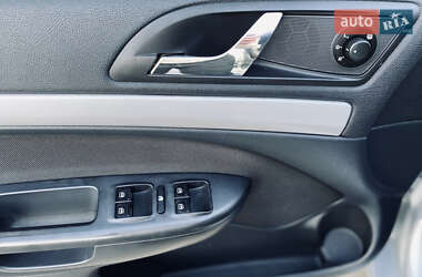 Ліфтбек Skoda Octavia 2012 в 
