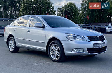 Ліфтбек Skoda Octavia 2012 в 