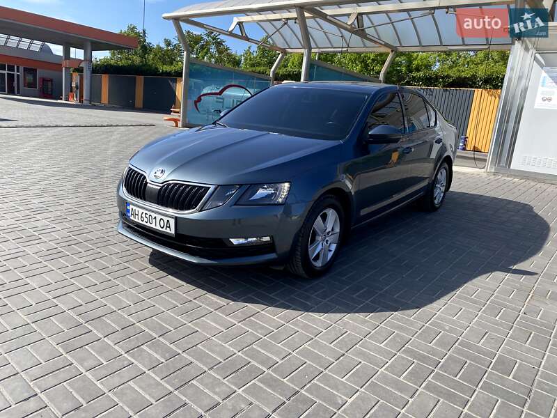 Лифтбек Skoda Octavia 2017 в Днепре