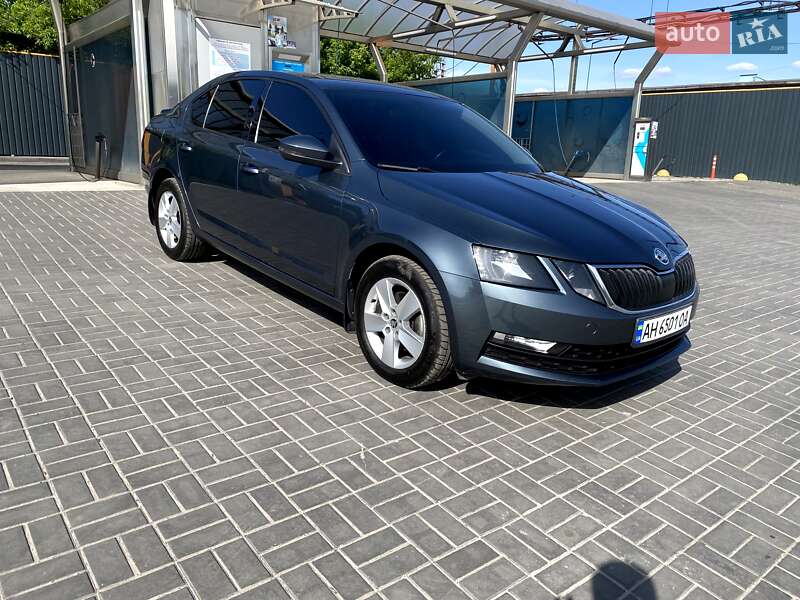 Лифтбек Skoda Octavia 2017 в Днепре