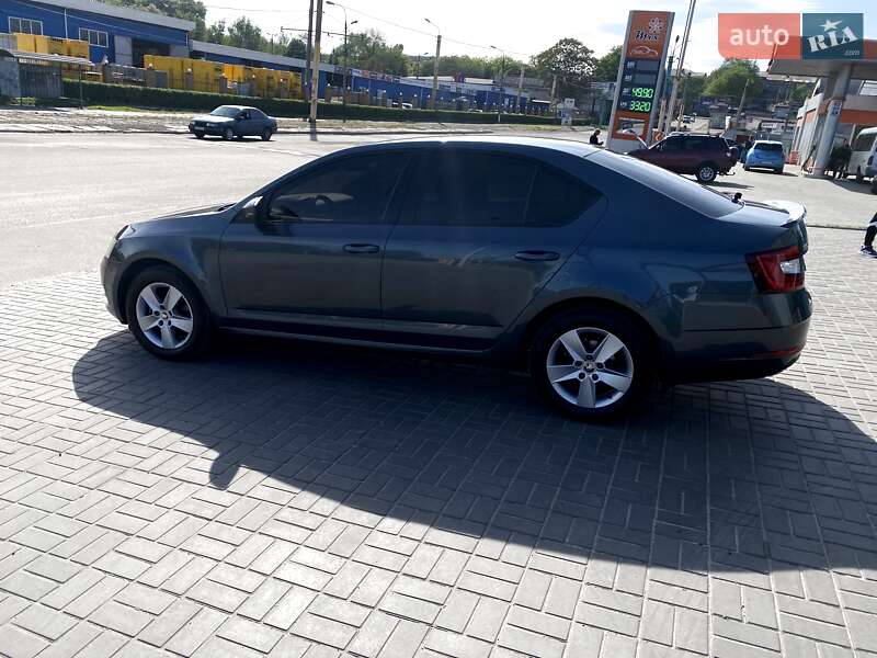 Лифтбек Skoda Octavia 2017 в Днепре