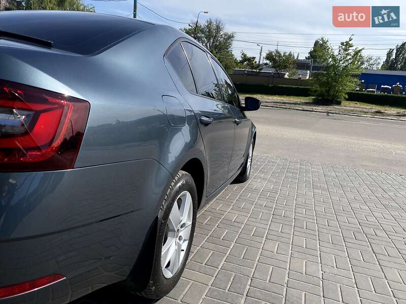Лифтбек Skoda Octavia 2017 в Днепре