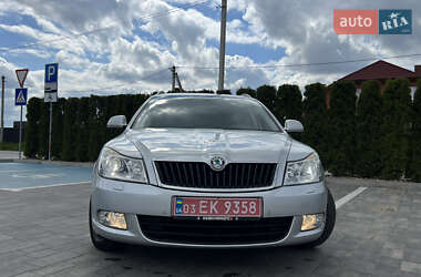 Універсал Skoda Octavia 2012 в 