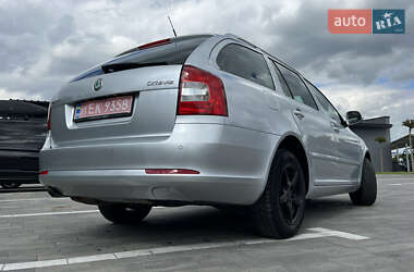Універсал Skoda Octavia 2012 в 