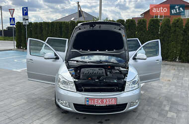 Універсал Skoda Octavia 2012 в 