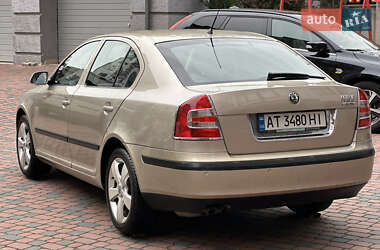 Лифтбек Skoda Octavia 2005 в 