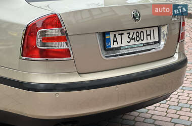 Лифтбек Skoda Octavia 2005 в 
