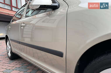 Лифтбек Skoda Octavia 2005 в 