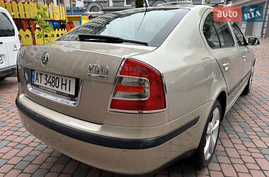 Лифтбек Skoda Octavia 2005 в 