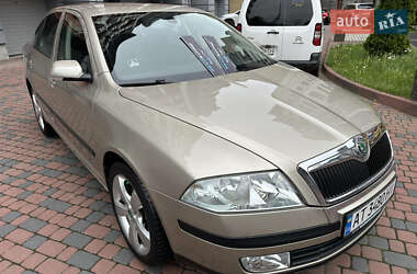 Лифтбек Skoda Octavia 2005 в 