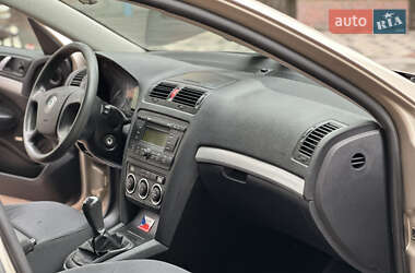 Лифтбек Skoda Octavia 2005 в 