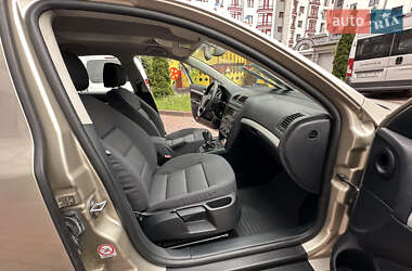 Лифтбек Skoda Octavia 2005 в 