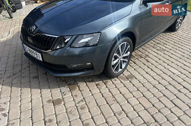 Ліфтбек Skoda Octavia 2018 в 