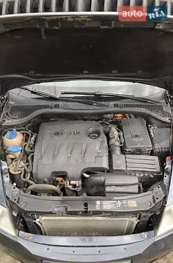 Лифтбек Skoda Octavia 2011 в 
