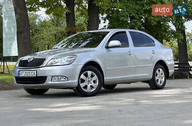 Лифтбек Skoda Octavia 2009 в 