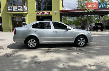 Лифтбек Skoda Octavia 2009 в 