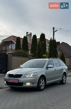 Універсал Skoda Octavia 2009 в Луцьку
