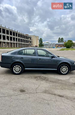 Лифтбек Skoda Octavia 2008 в 