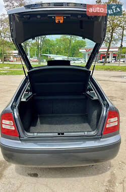 Лифтбек Skoda Octavia 2008 в 