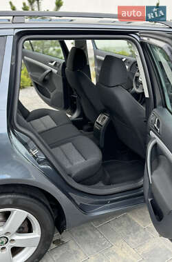 Універсал Skoda Octavia 2012 в 