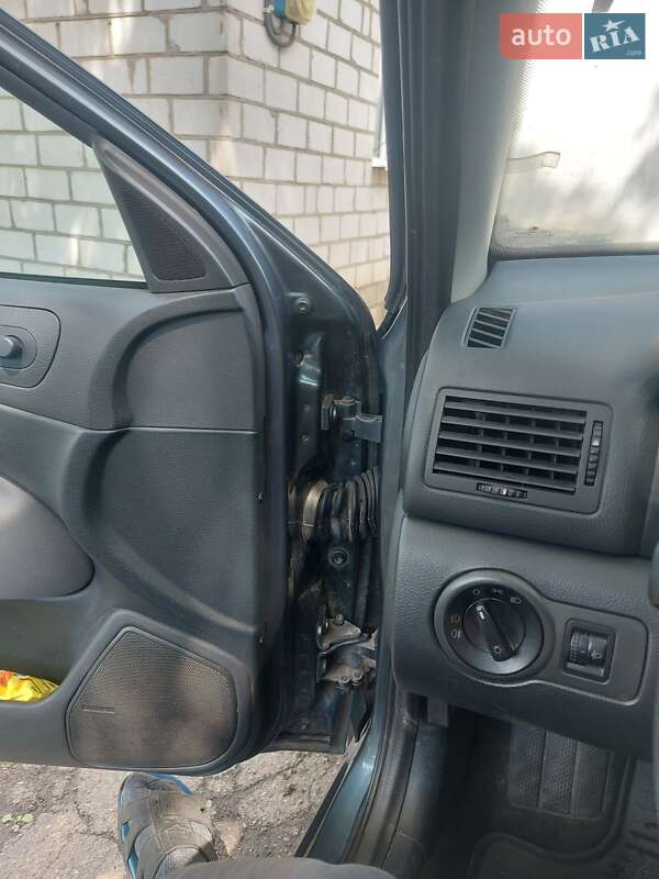 Лифтбек Skoda Octavia 2006 в Коростышеве