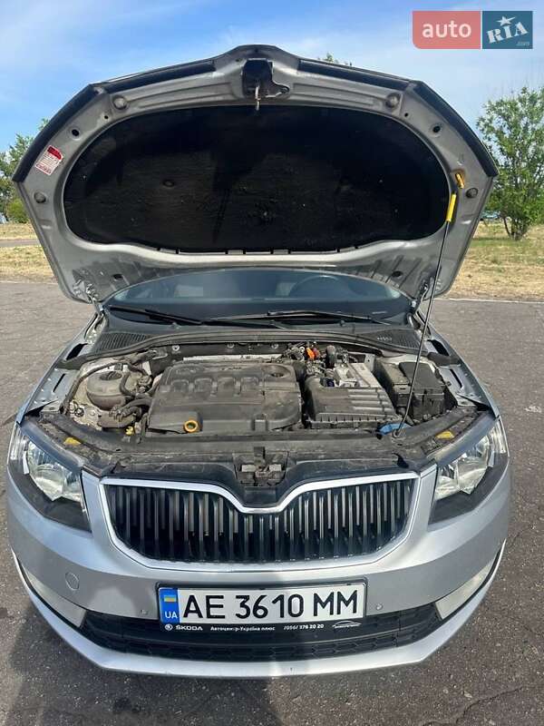Лифтбек Skoda Octavia 2014 в Каменском