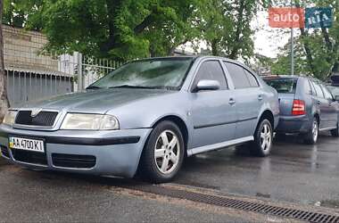 Лифтбек Skoda Octavia 2001 в Киеве