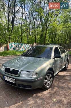 Ліфтбек Skoda Octavia 2002 в Дніпрі