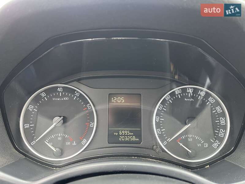 Лифтбек Skoda Octavia 2010 в Чернигове