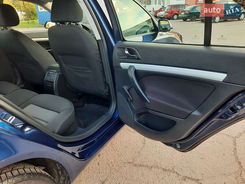 Универсал Skoda Octavia 2007 в Полтаве