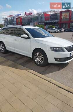 Универсал Skoda Octavia 2015 в Киеве