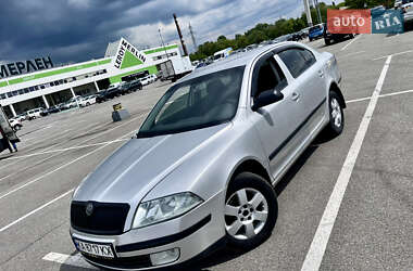 Лифтбек Skoda Octavia 2006 в 