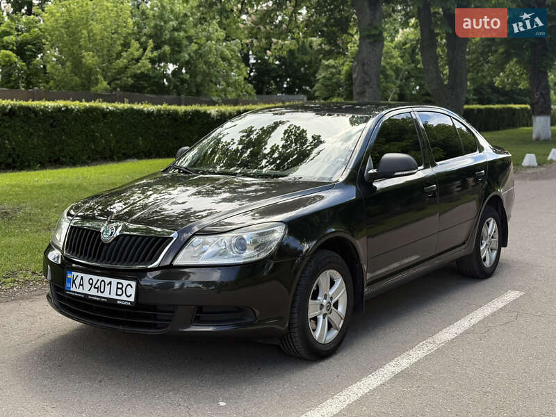 Ліфтбек Skoda Octavia 2010 в 