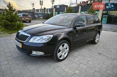 Універсал Skoda Octavia 2012 в 