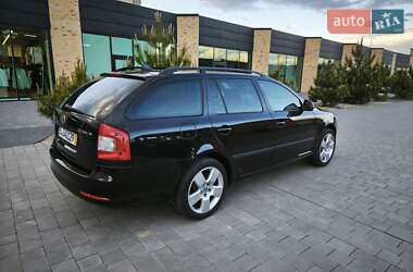 Універсал Skoda Octavia 2012 в 