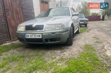 Лифтбек Skoda Octavia 2001 в 