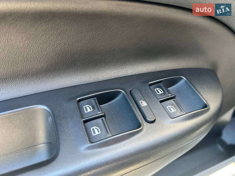 Універсал Skoda Octavia 2009 в Одесі