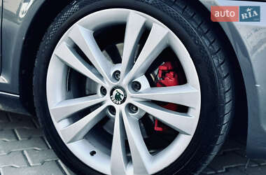 Универсал Skoda Octavia 2010 в 